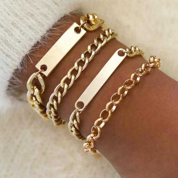 Jewelry - 3/$30 Gold 4pc chain bracelet
